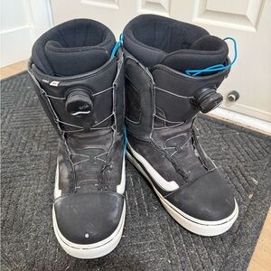 Vans Black Snowboard Boots